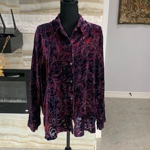 White Stag Long Sleeve Lame‎ Intricate Stitched on Purple Design. Size Xl (72)